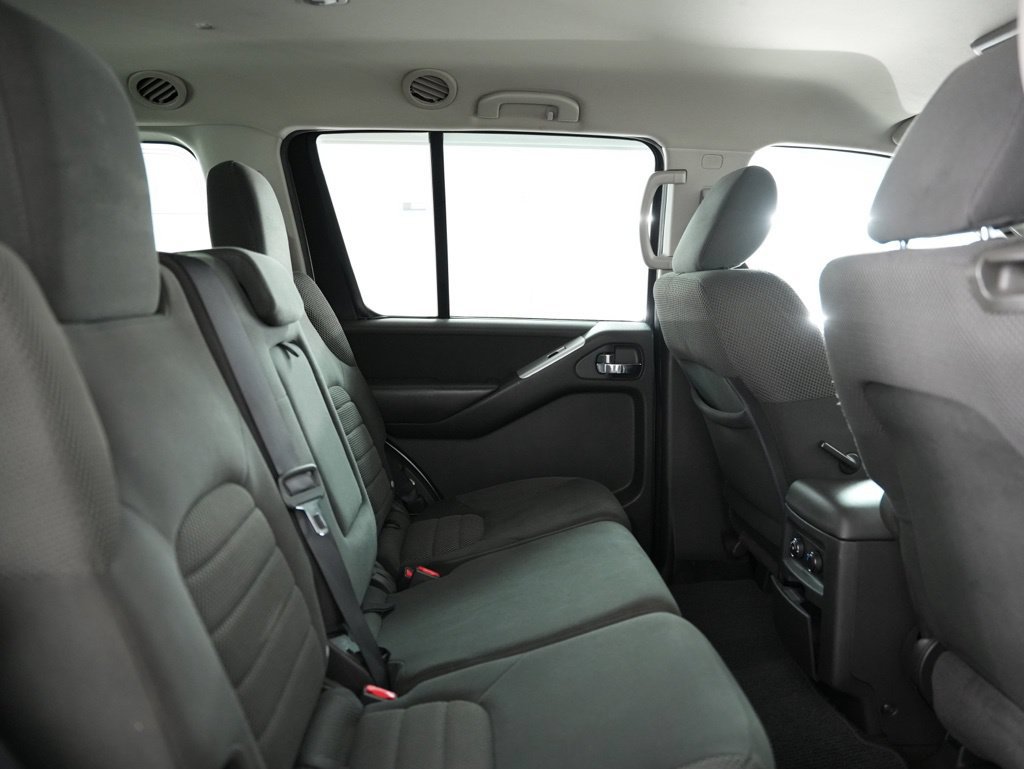 Used 2012 Nissan Pathfinder SV RWD image 40