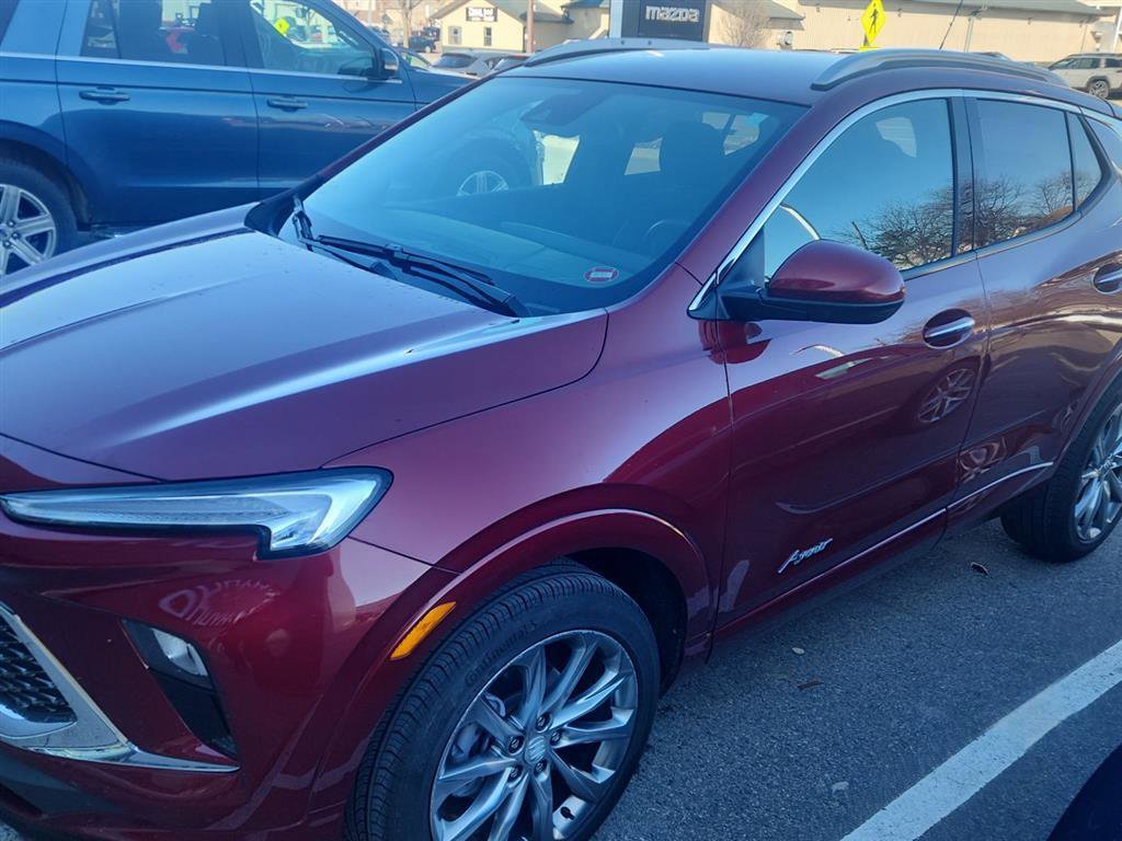 Used 2024 Buick Encore GX Avenir image 9