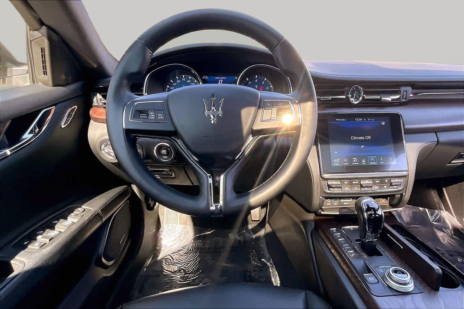 Used 2017 Maserati Quattroporte S RWD image 5