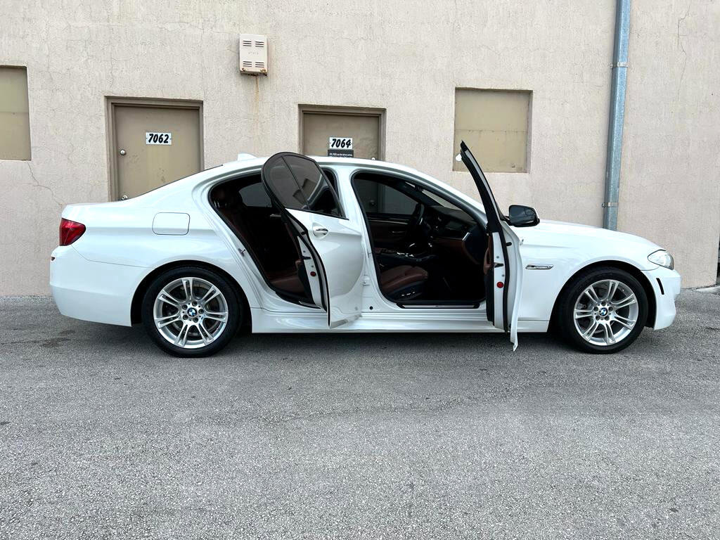 Used 2012 BMW 528i Sedan image 16