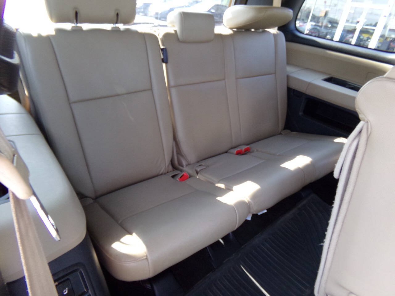 Used 2015 Toyota Sequoia SR5 w/ Premium Package AWD/4WD image 24