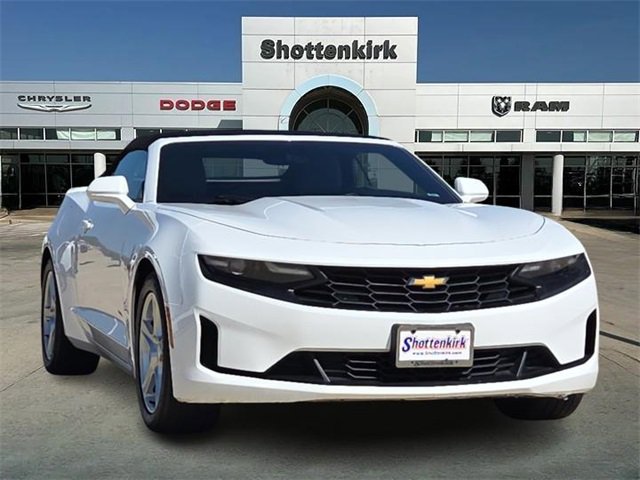 Used 2020 Chevrolet Camaro LT image 1