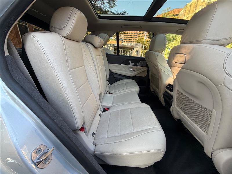 Used 2020 Mercedes-Benz GLE 350 4MATIC image 33