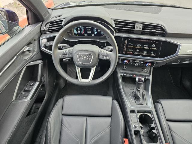 Certified 2025 Audi Q3 2.0T Premium w/ Convenience Package AWD/4WD image 5