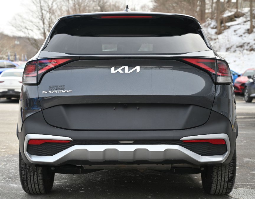 Used 2023 Kia Sportage EX image 5