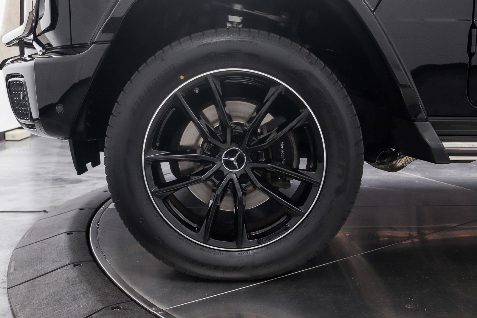 Used 2025 Mercedes-Benz G 550 image 9