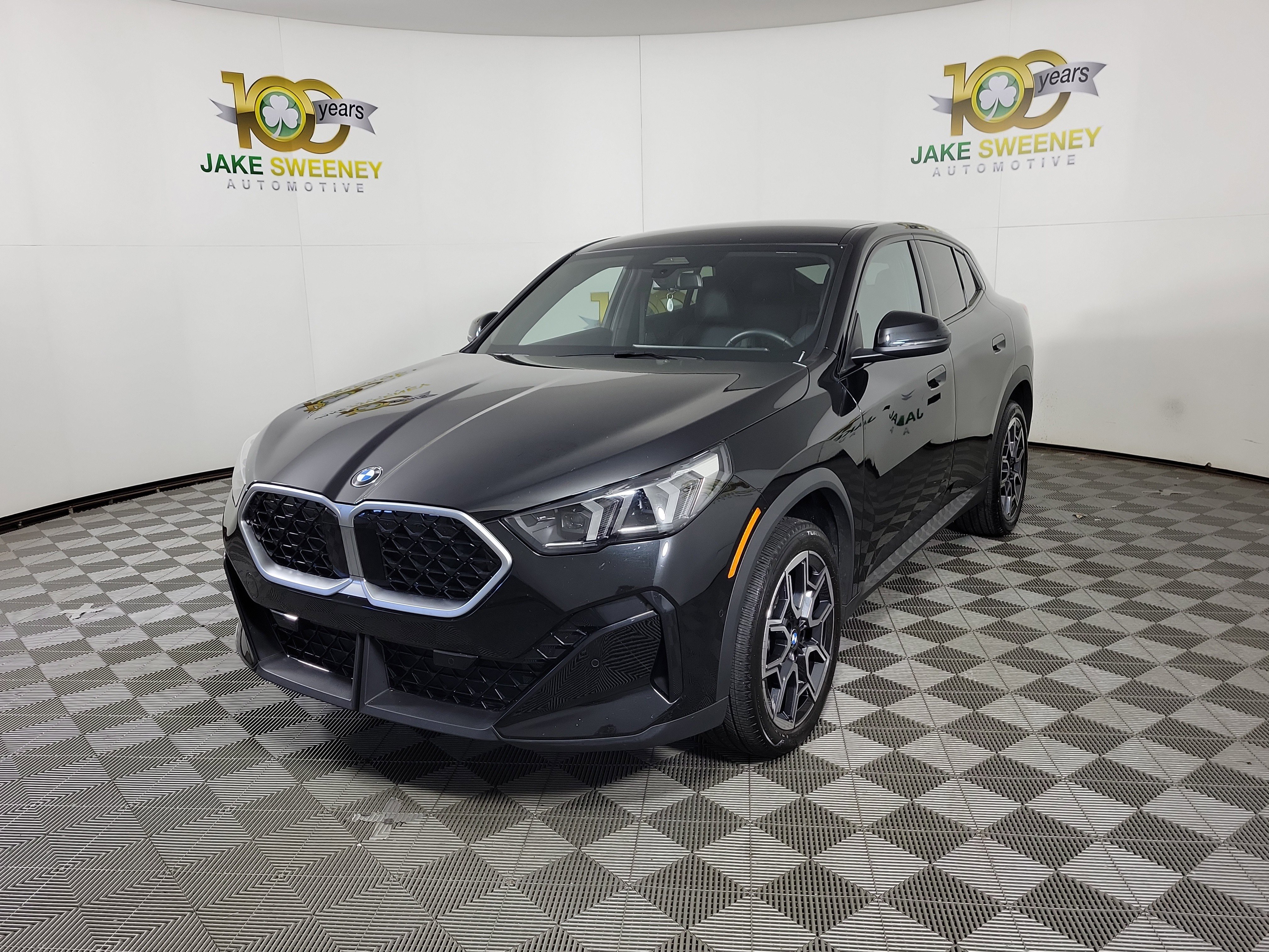Certified 2025 BMW X2 xDrive28i w/ Convenience Package AWD/4WD image 3