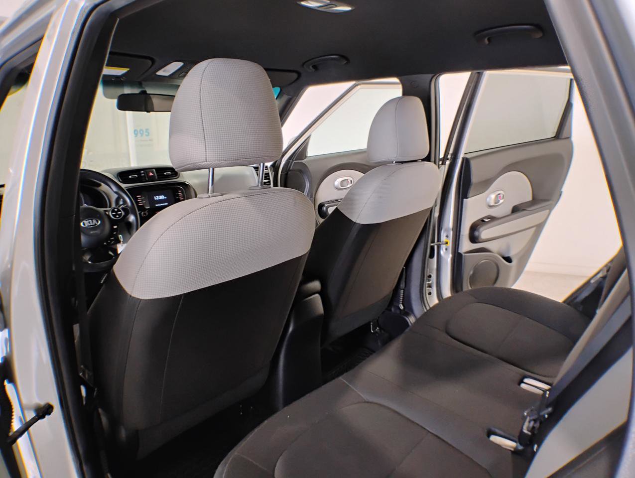 Used 2019 Kia Soul image 11