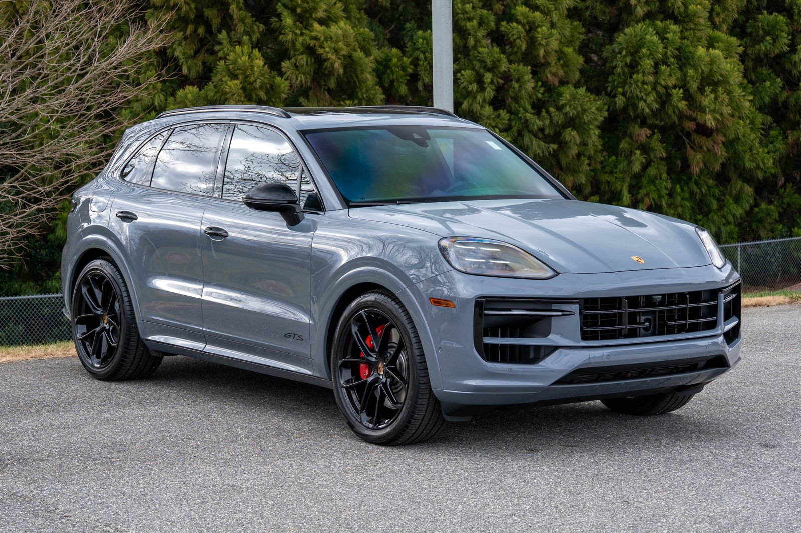 Certified 2025 Porsche Cayenne GTS image 9