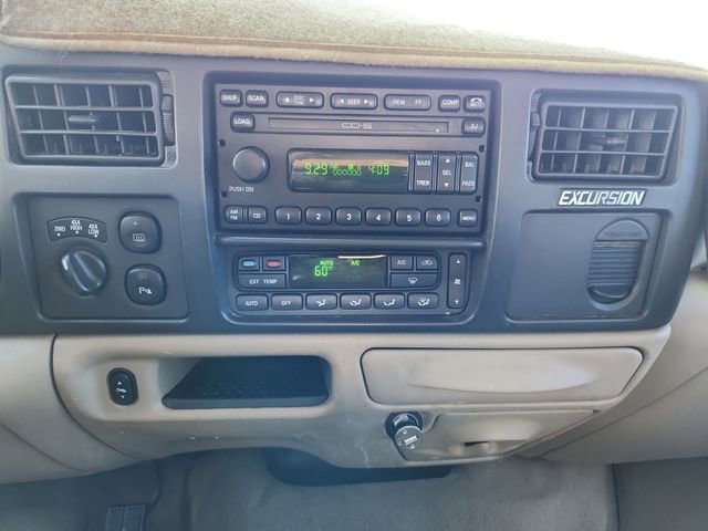 Used 2005 Ford Excursion Eddie Bauer image 28