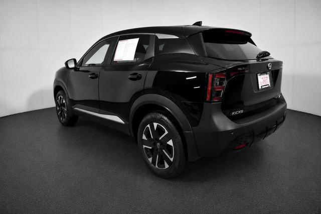 Certified 2025 Nissan Kicks SV AWD/4WD image 6