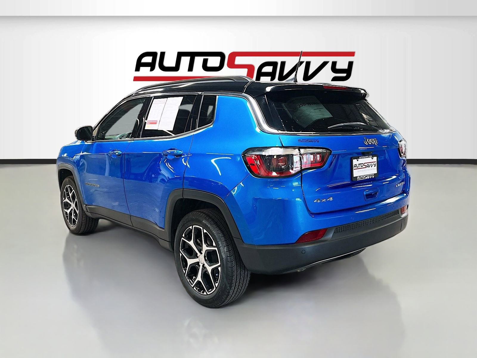 Used 2024 Jeep Compass Limited AWD/4WD image 5