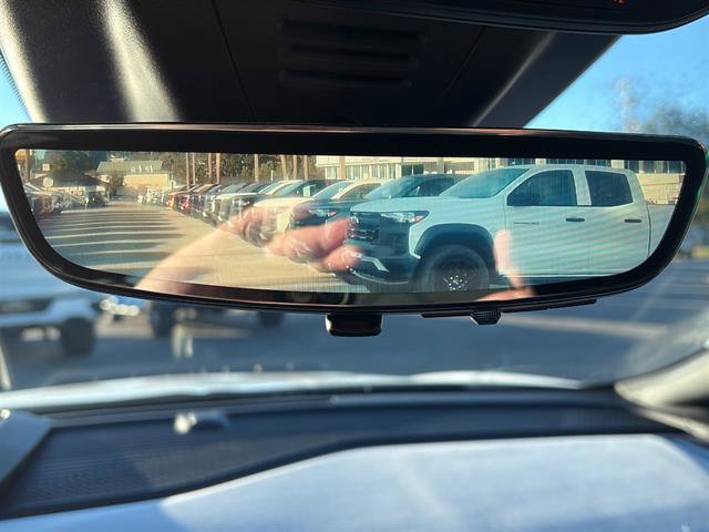 New 2026 Chevrolet Equinox EV LT w/ Convenience Package II image 28