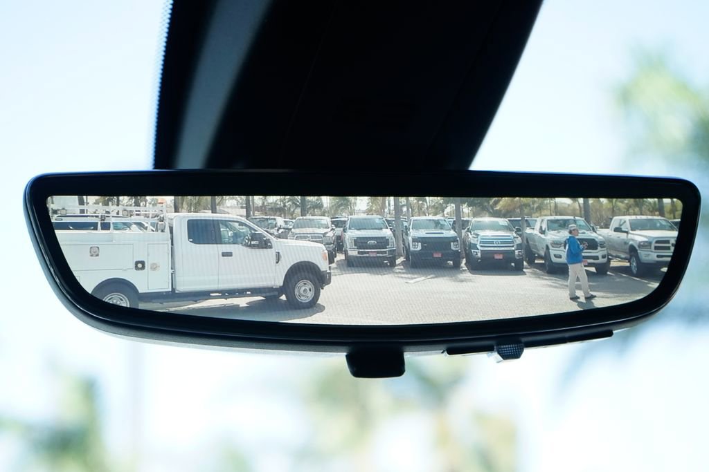 Used 2020 Chevrolet Silverado 3500 LTZ w/ LTZ Plus Package AWD/4WD image 32