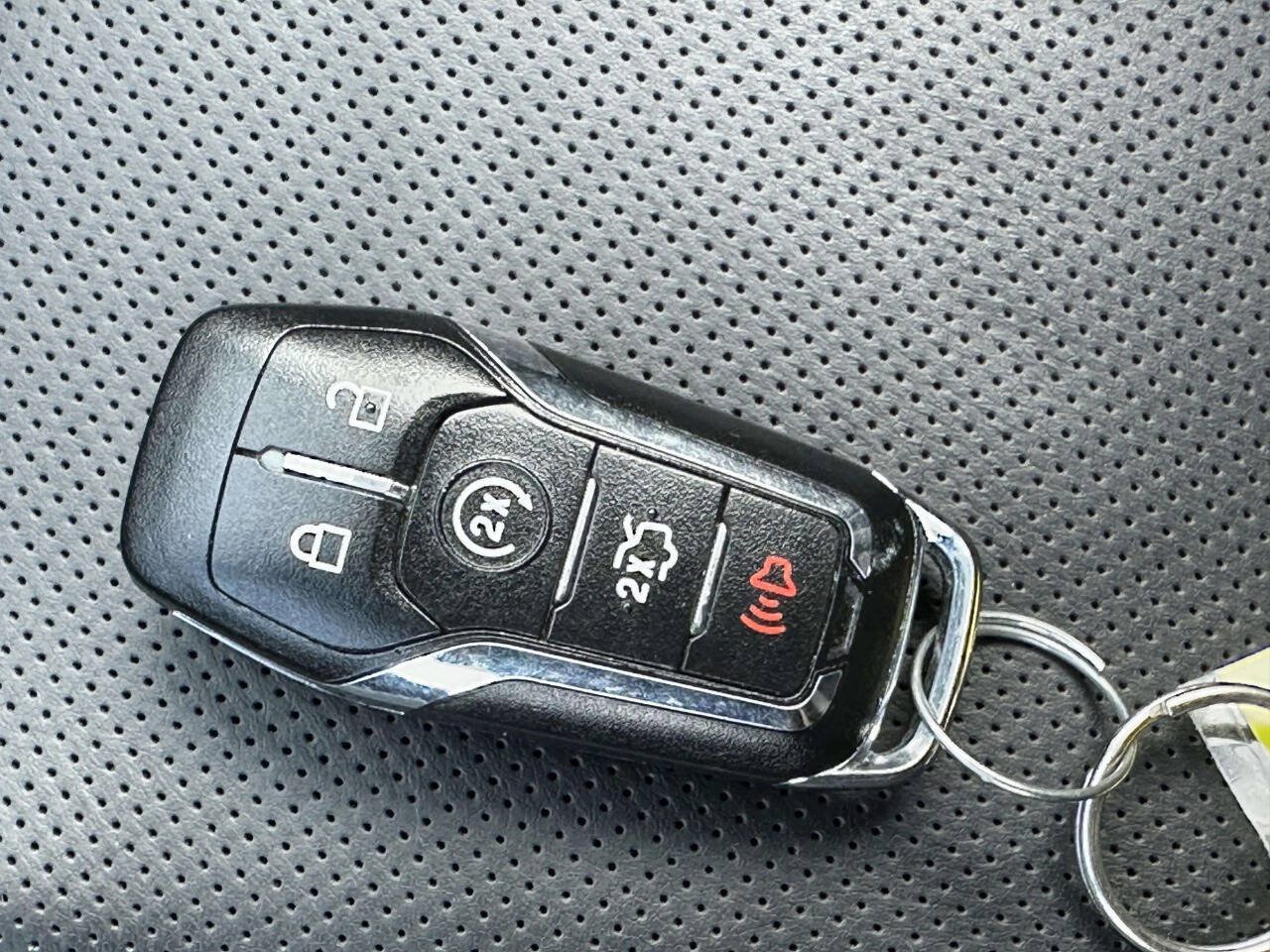 Used 2016 Lincoln MKC Reserve w/ Lincoln MKC Climate Package AWD/4WD image 23