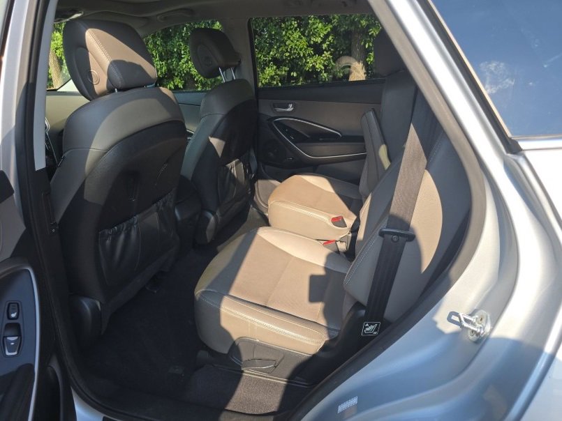 Used 2016 Hyundai Santa Fe Limited w/ Option Group 04 image 22