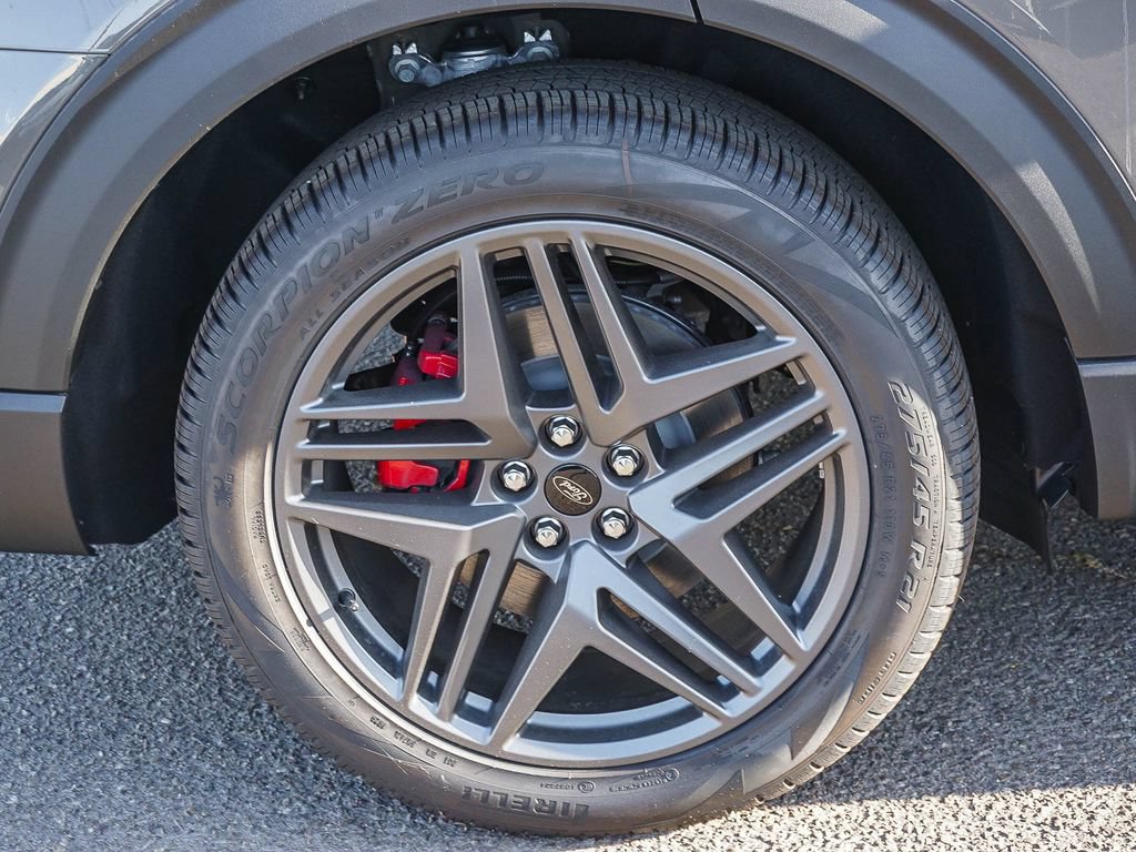 New 2026 Ford Explorer ST-Line w/ ST-Line Street Pack RWD image 8