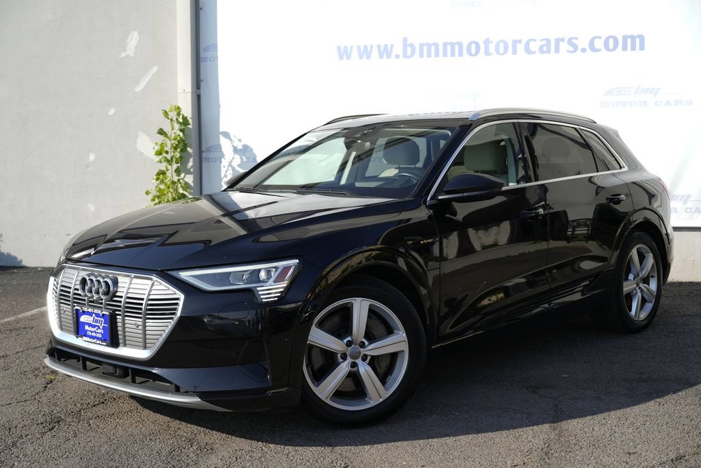 Used 2019 Audi e-tron Prestige AWD/4WD image 2