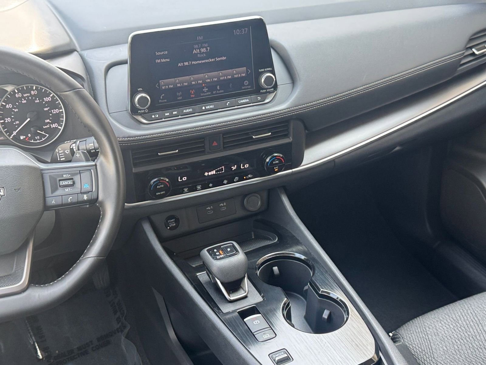 Used 2025 Nissan Rogue SV FWD image 20