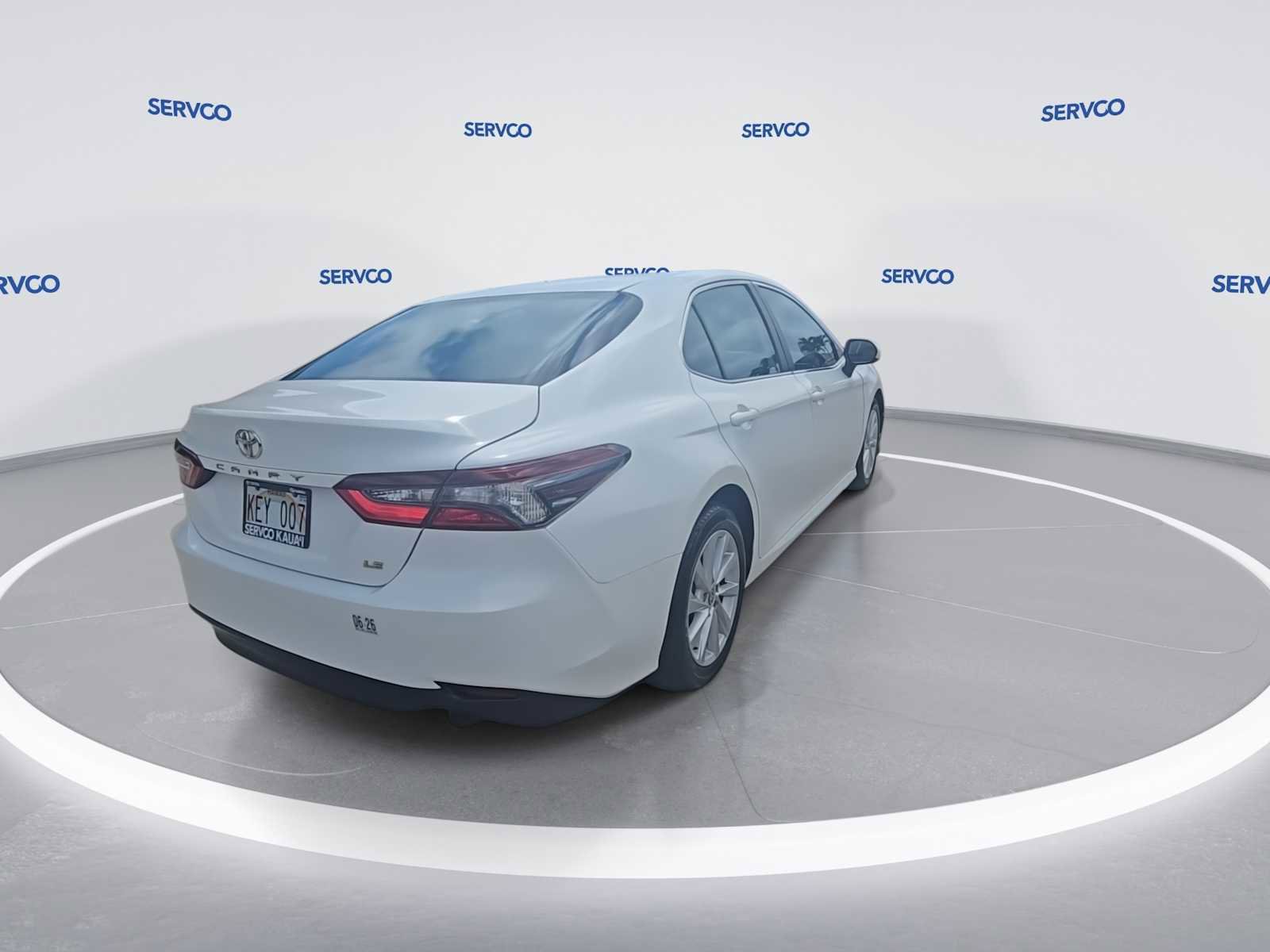 Used 2023 Toyota Camry LE image 9