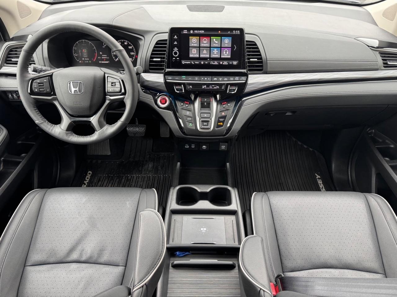 Certified 2026 Honda Odyssey Elite image 12