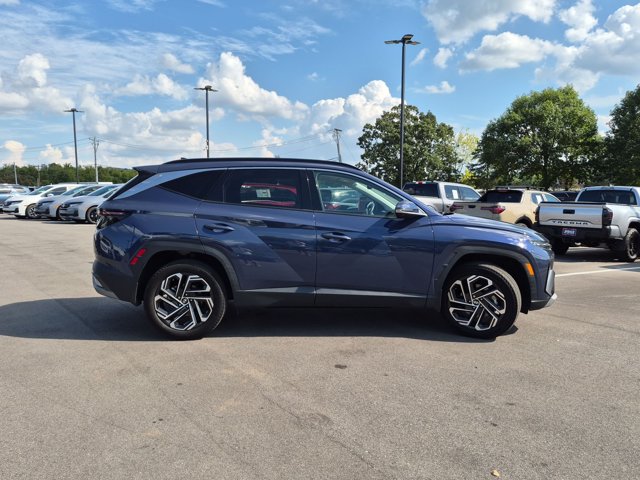 Used 2025 Hyundai Tucson Limited AWD/4WD image 4
