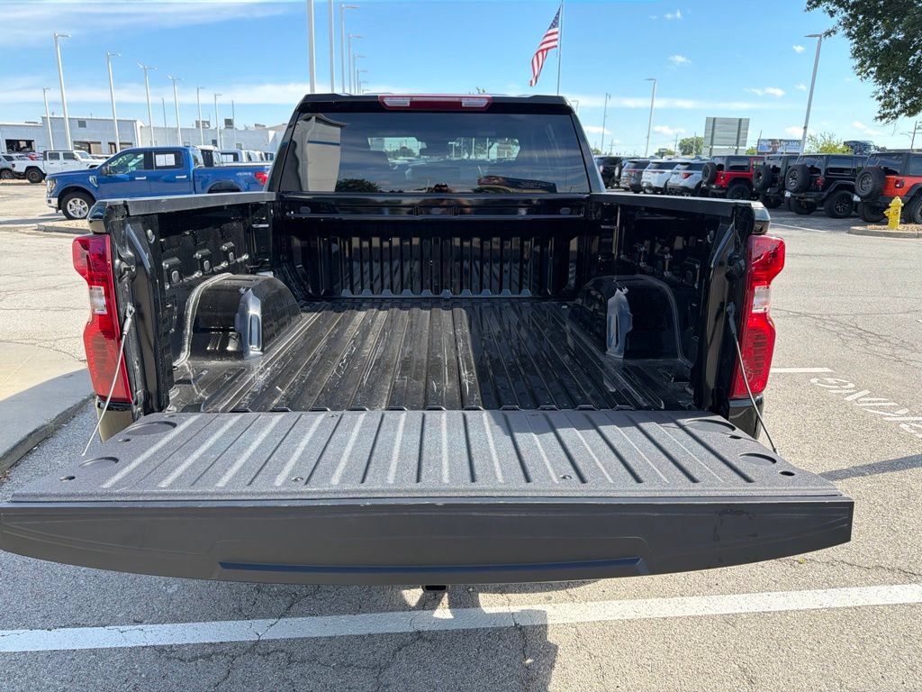 Used 2025 Chevrolet Silverado 1500 Custom AWD/4WD image 13