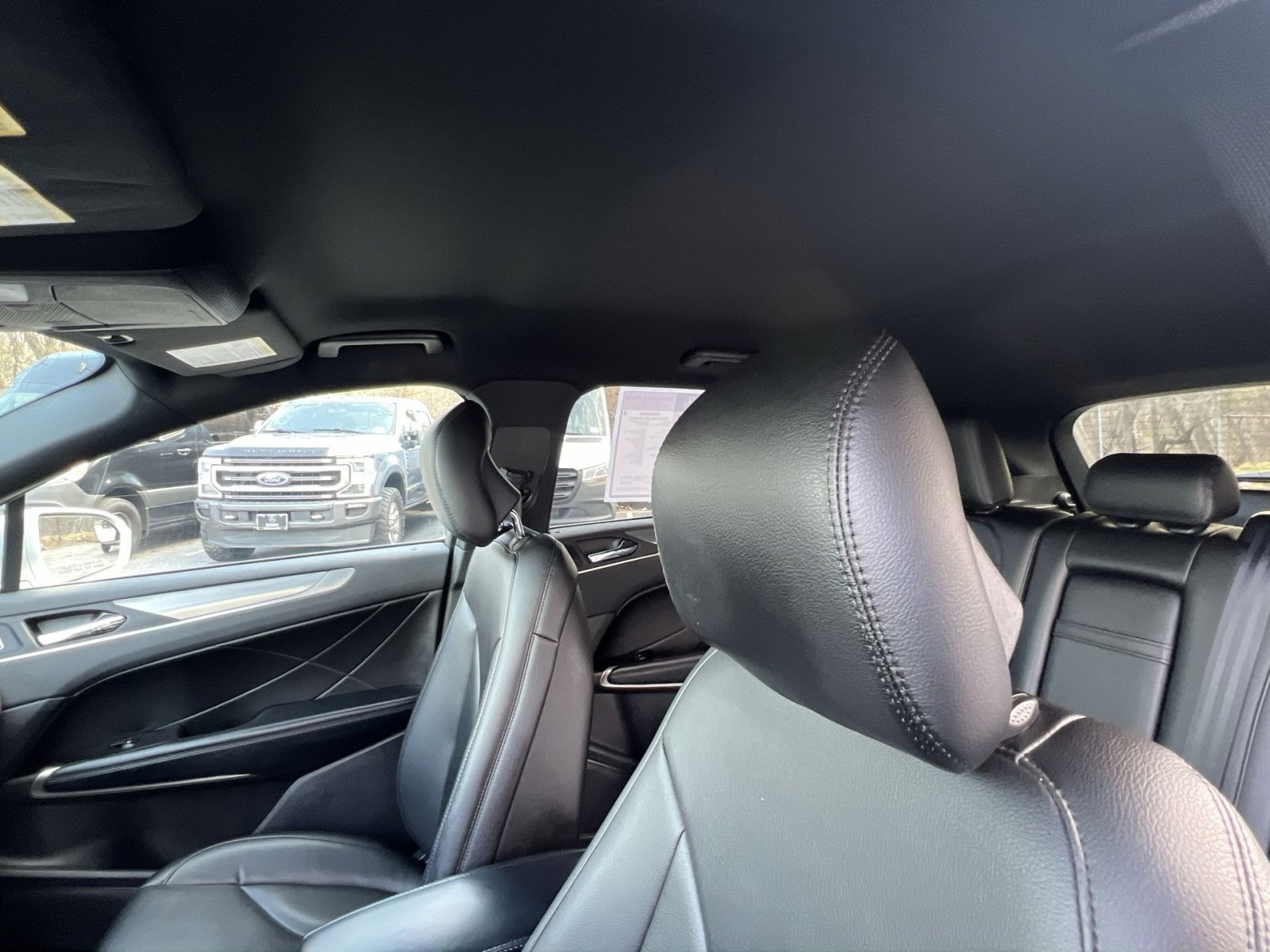 Used 2019 Lincoln MKC Premiere image 22