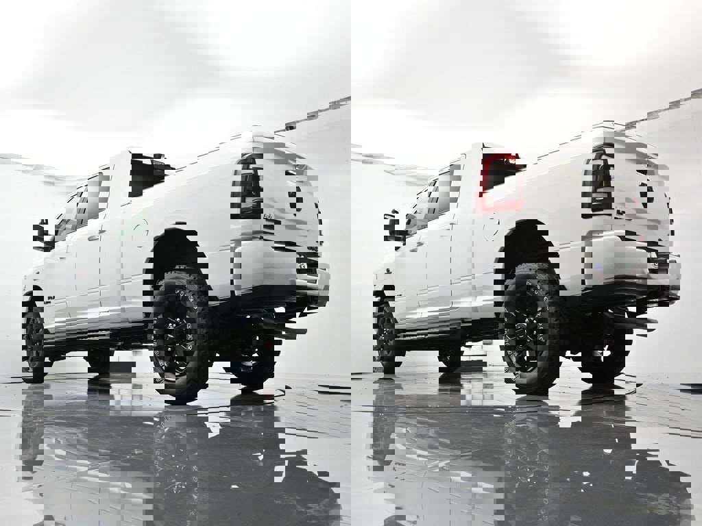 New 2024 RAM 2500 Laramie w/ Night Edition image 44