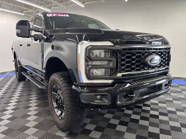 Used 2024 Ford F250 Lariat w/ Sport Appearance Package image 11