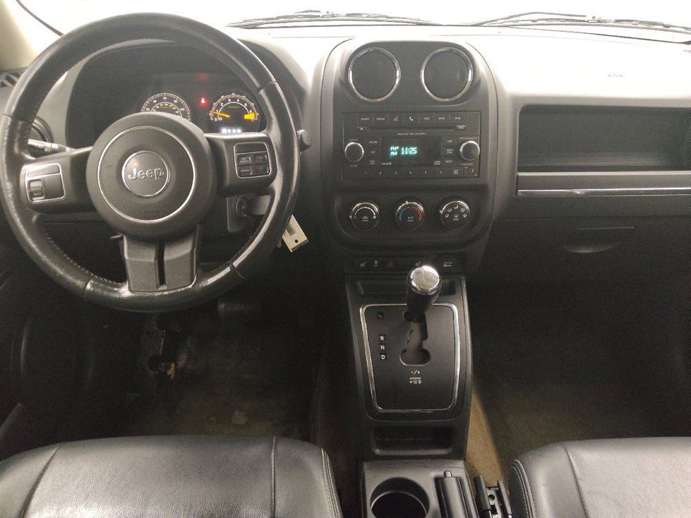 Used 2015 Jeep Patriot High Altitude FWD image 22