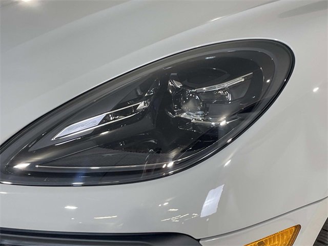 New 2026 Porsche Macan image 11