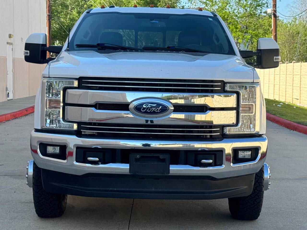 Used 2017 Ford F350 Lariat w/ FX4 Off-Road Package image 8