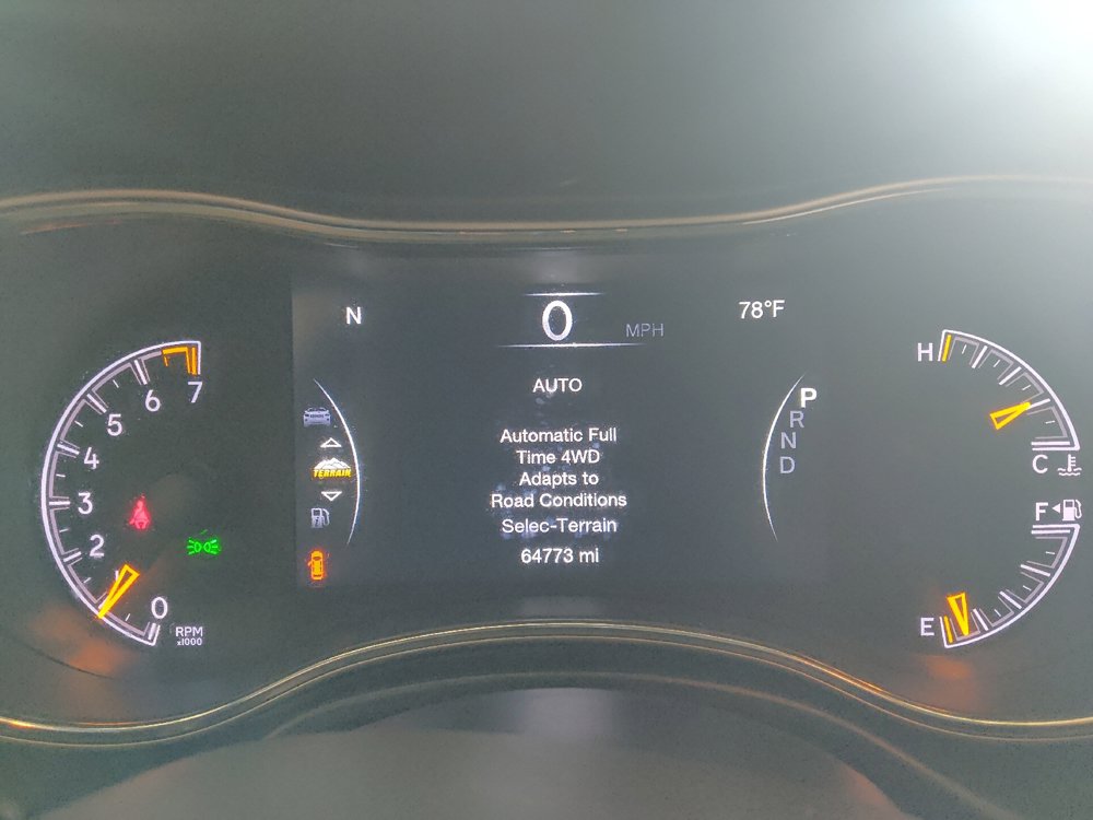 Used 2021 Jeep Grand Cherokee Limited AWD/4WD image 23