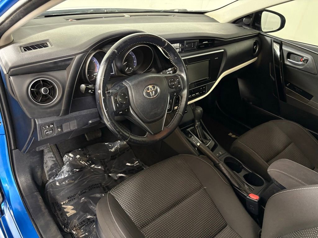 Used 2018 Toyota Corolla iM w/ Carpet Mat Package (TMS) FWD image 18