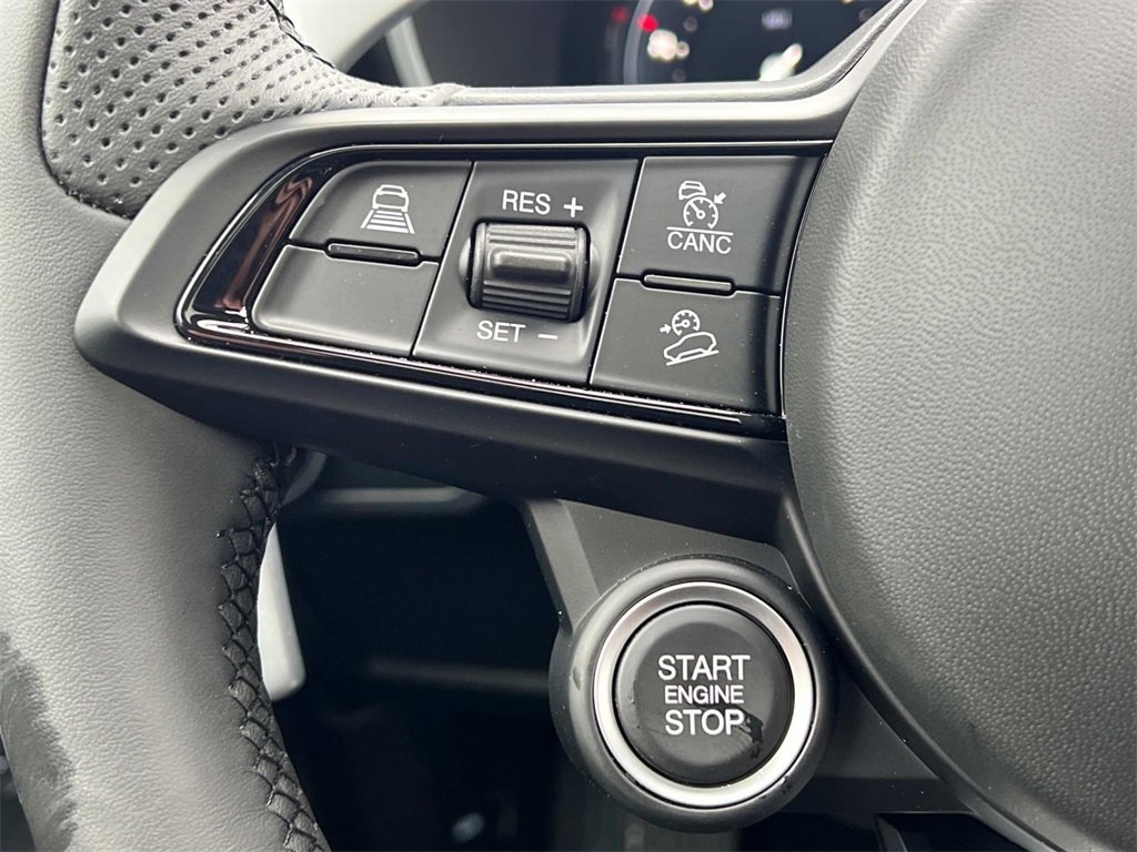 New 2025 Alfa Romeo Stelvio Sprint image 24