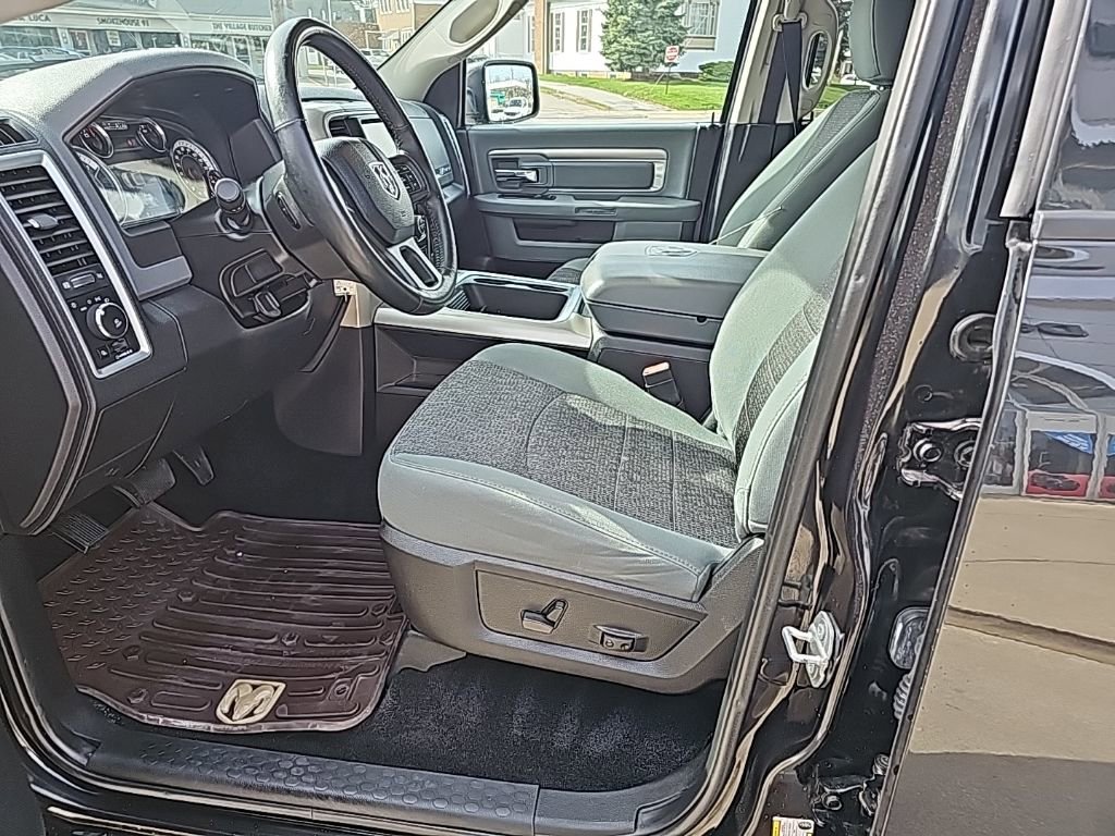 Used 2017 RAM 1500 Big Horn AWD/4WD image 15