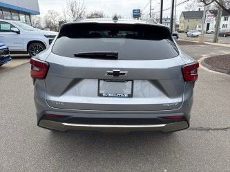 New 2026 Chevrolet Trax ACTIV w/ Sunroof Package image 4
