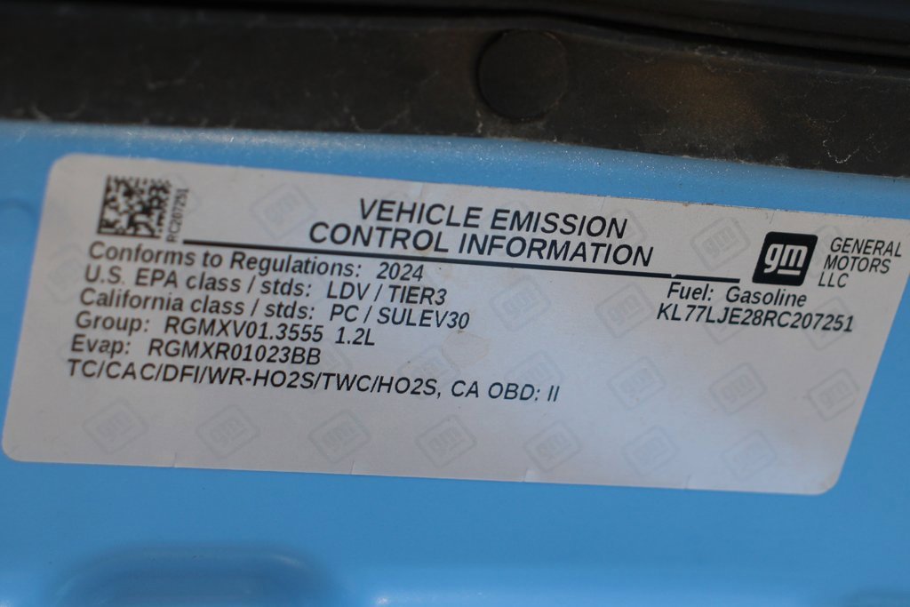 Used 2024 Chevrolet Trax RS w/ Sunroof Package image 12