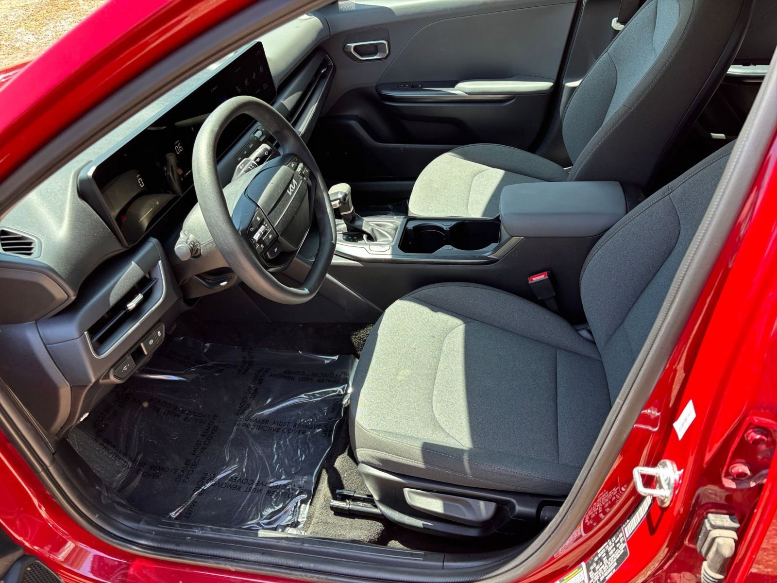 Used 2025 Kia K4 FWD image 29