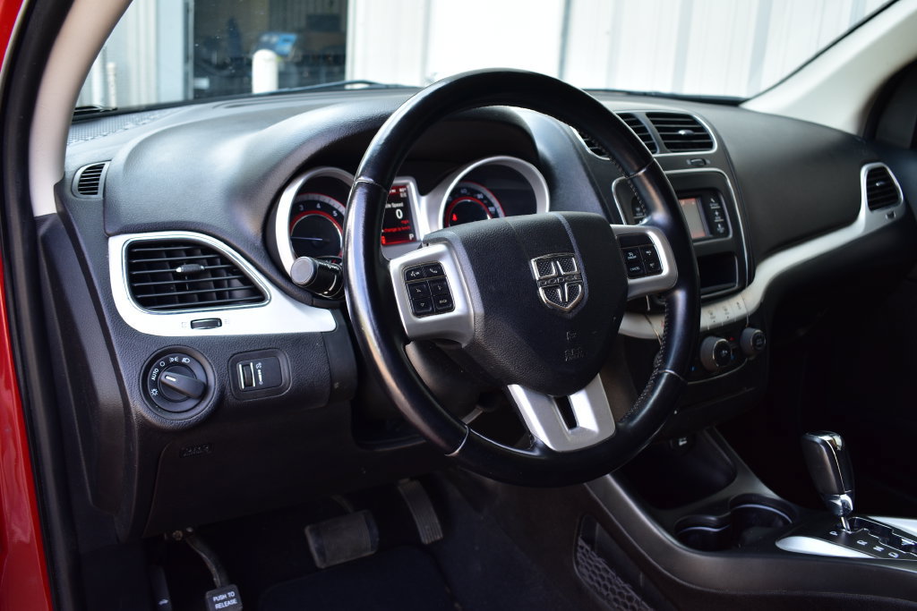 Used 2020 Dodge Journey SE w/ SE Popular Equipment Group FWD image 43