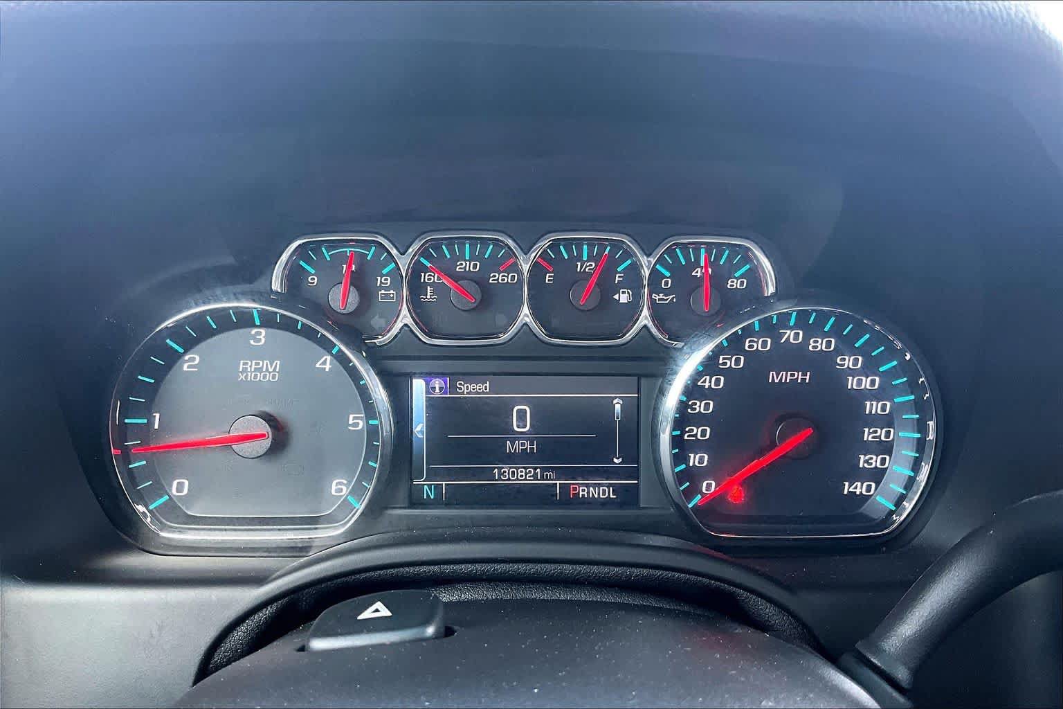 Used 2019 Chevrolet Tahoe LT w/ Luxury Package RWD image 25