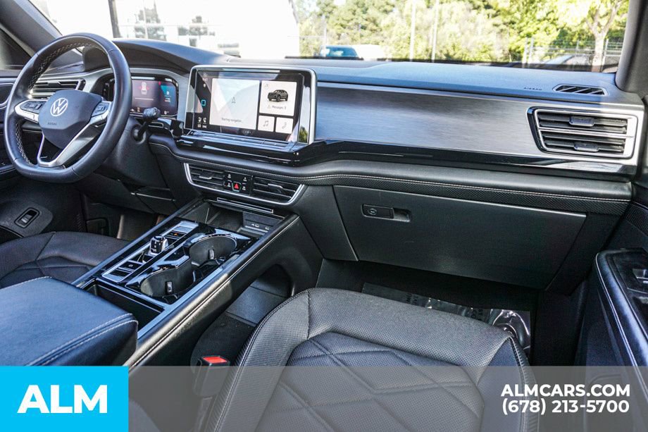 Used 2024 Volkswagen Atlas Cross Sport SE image 24