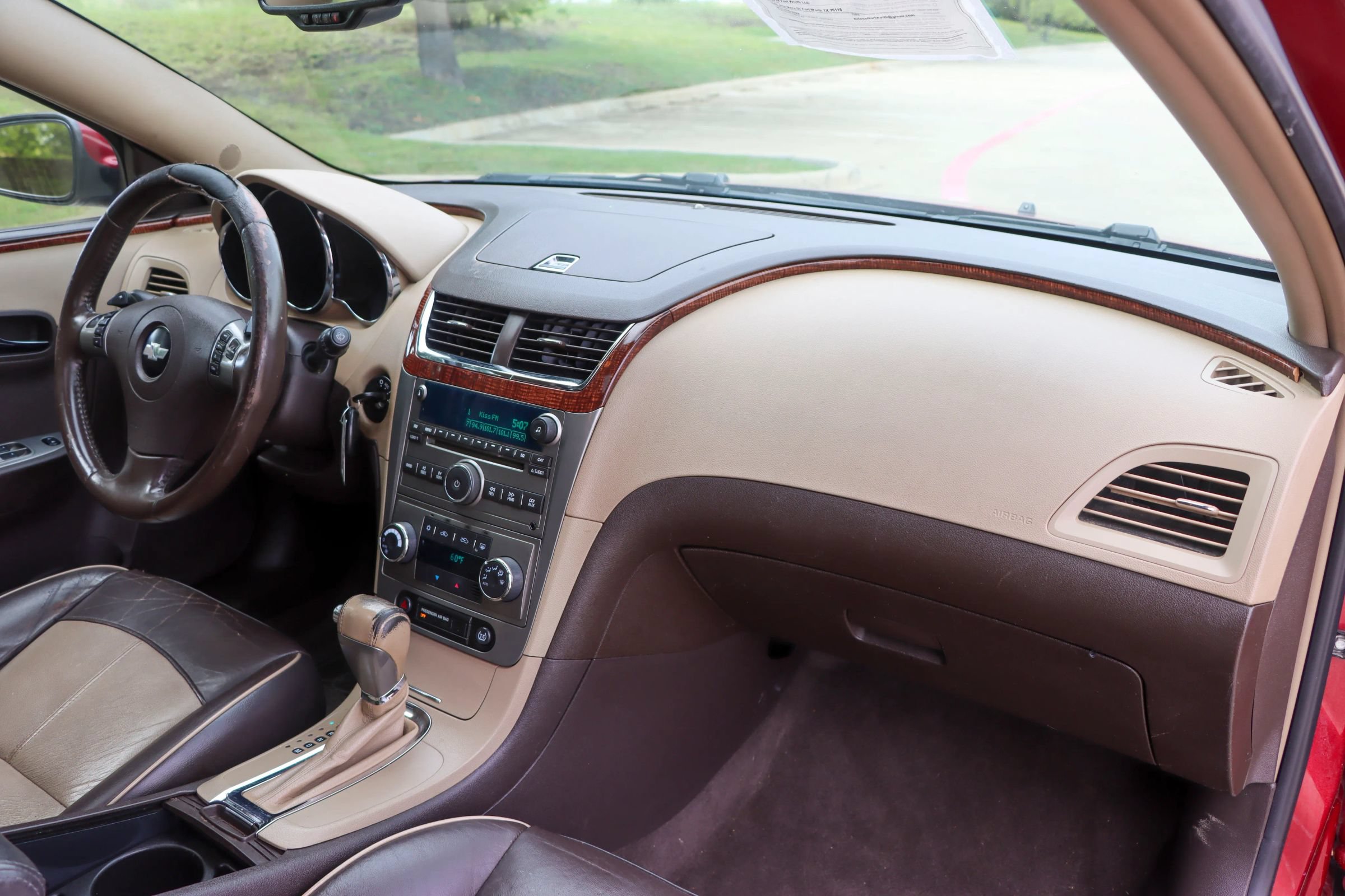 Used 2009 Chevrolet Malibu LTZ FWD image 23