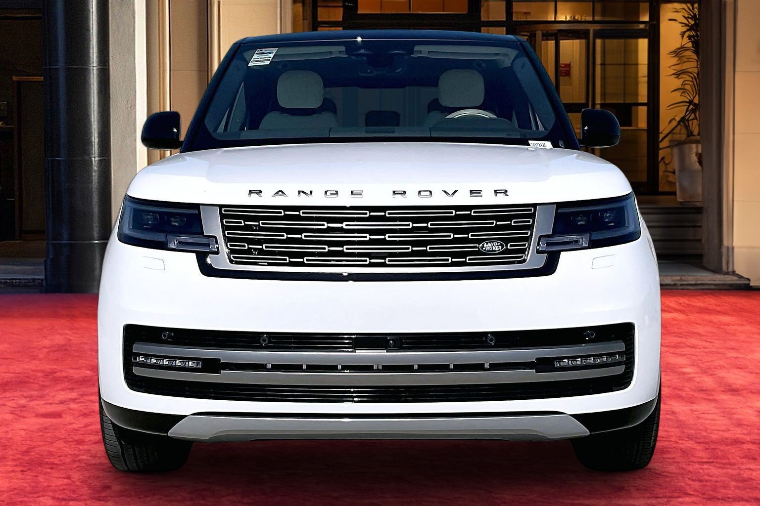 New 2026 Land Rover Range Rover Long Wheelbase SE AWD/4WD image 3