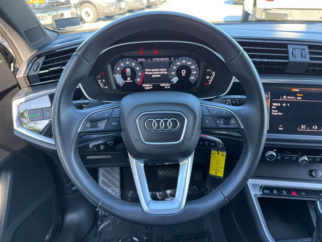Used 2025 Audi Q3 2.0T Premium AWD/4WD image 21