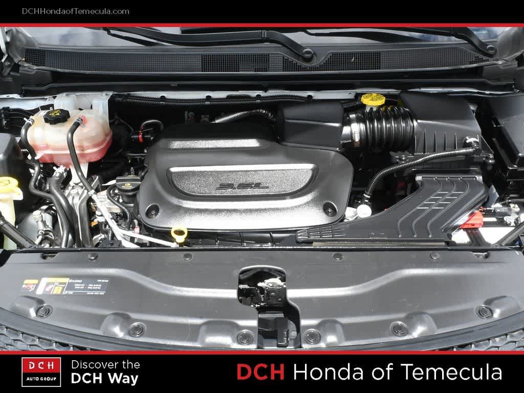 Used 2022 Chrysler Voyager LX FWD image 25