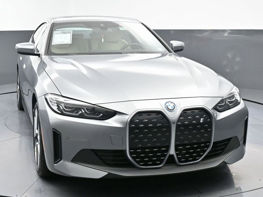 Used 2023 BMW i4 eDrive35 w/ Premium Package image 4