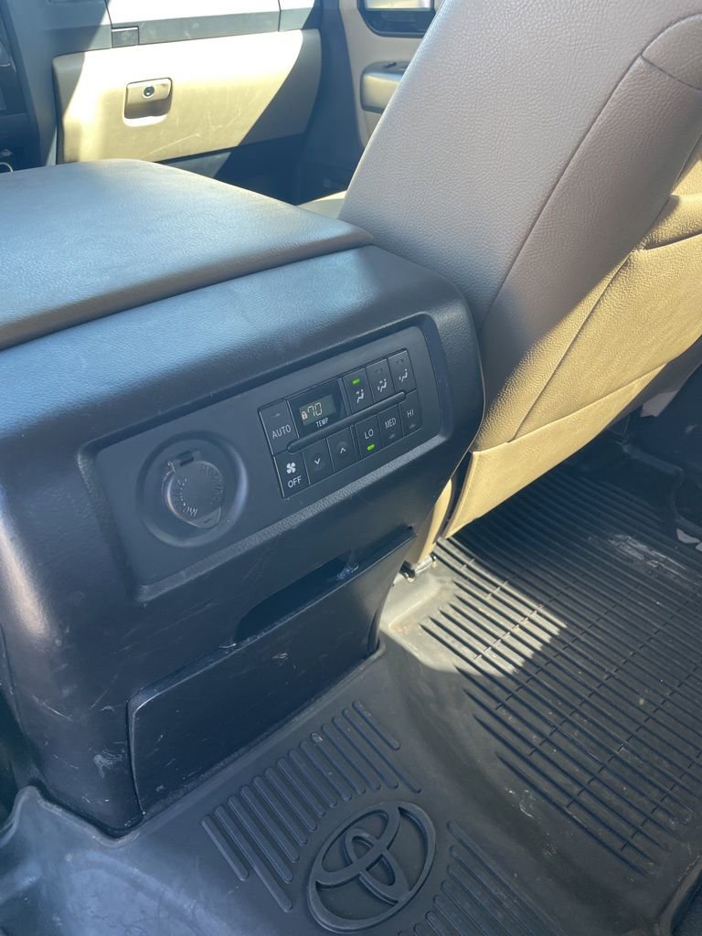 Used 2019 Toyota Sequoia Limited w/ Safety & Convenience Package image 16