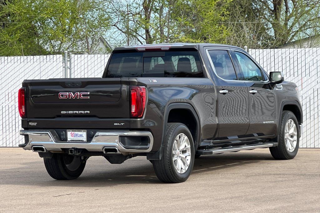 Used 2021 GMC Sierra 1500 SLT w/ SLT Premium Plus Package AWD/4WD image 4